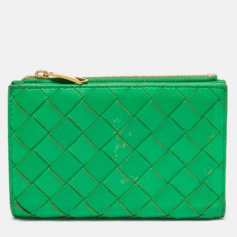 Wallets for women with easy-open design -Bottega Veneta Green Intrecciato Leather Bifold Wallet