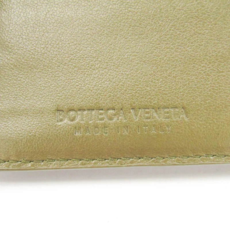 Wallets with coin compartments -Bottega Veneta Intrecciato  Leather Wallet  (Pre-Owned)