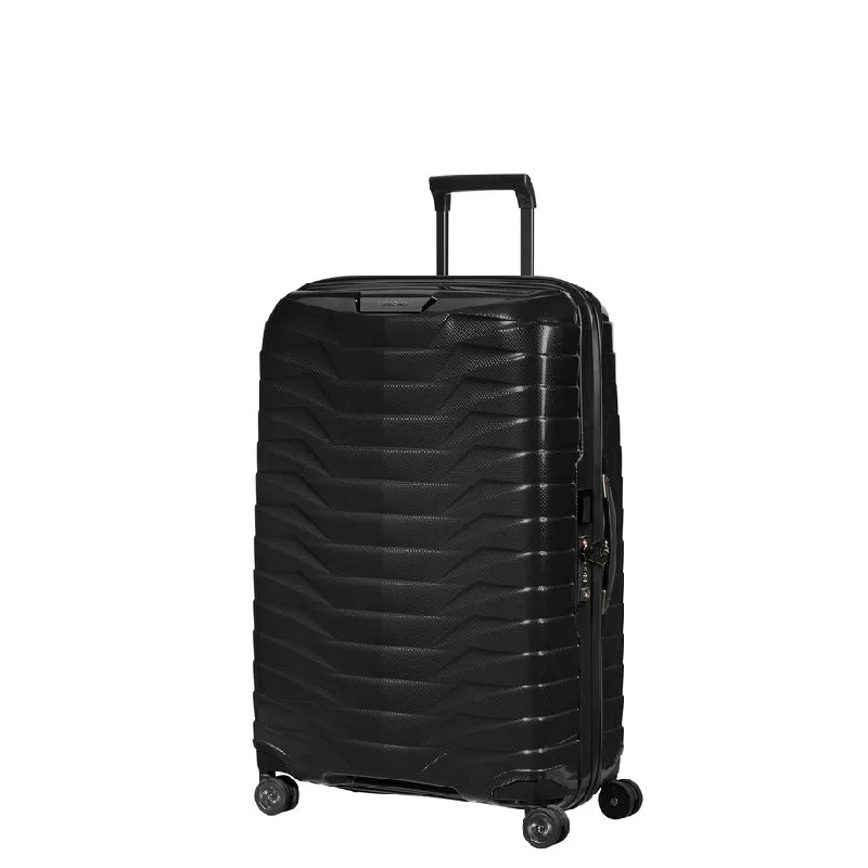 Suitcase for urban explorers-Samsonite Proxis Medium Checked Spinner